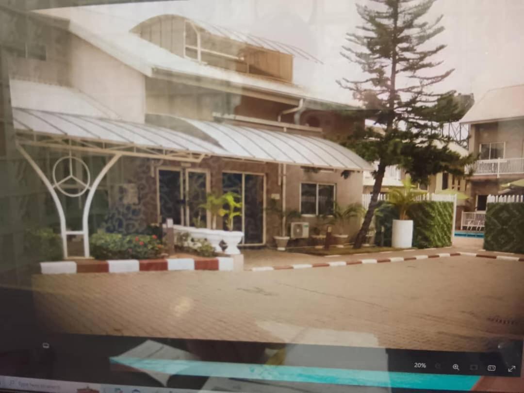 Diamond Lane Hotel Абуджа Экстерьер фото