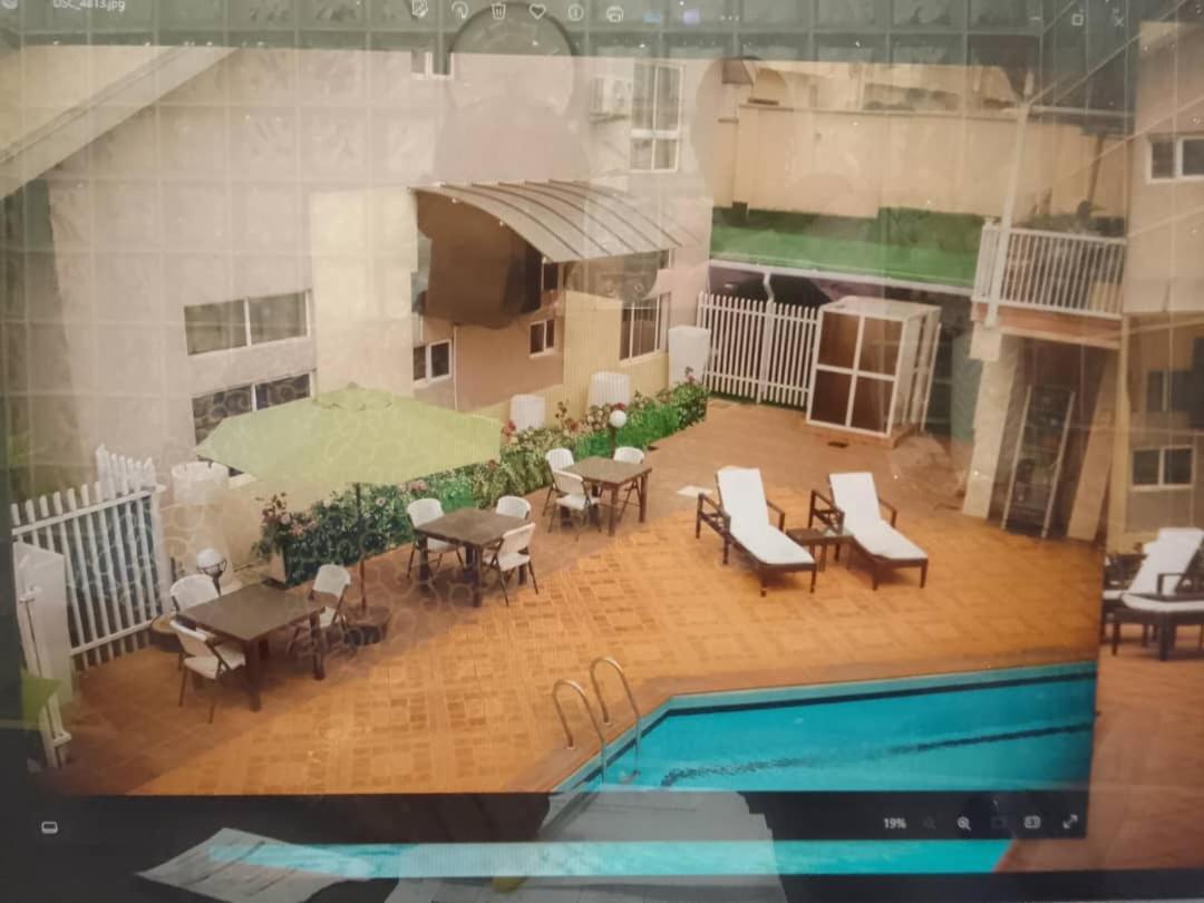 Diamond Lane Hotel Абуджа Экстерьер фото