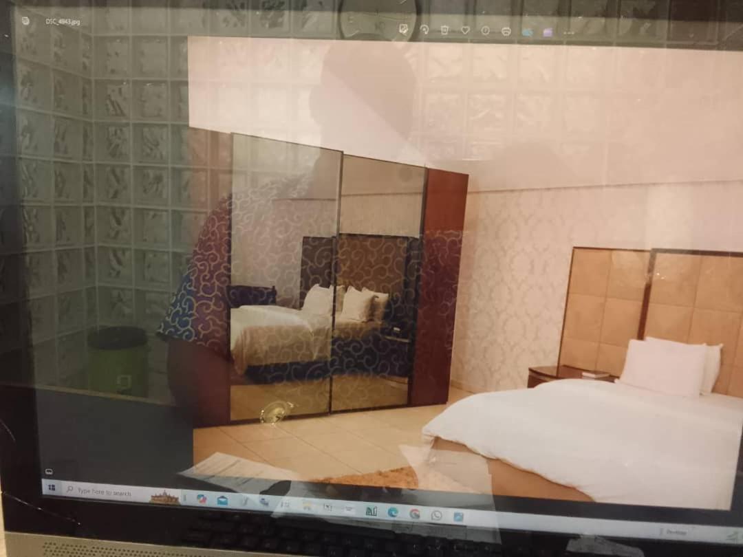 Diamond Lane Hotel Абуджа Экстерьер фото