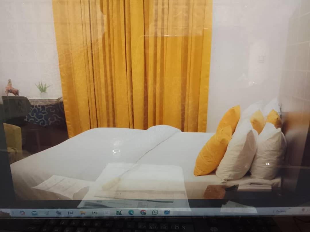 Diamond Lane Hotel Абуджа Экстерьер фото